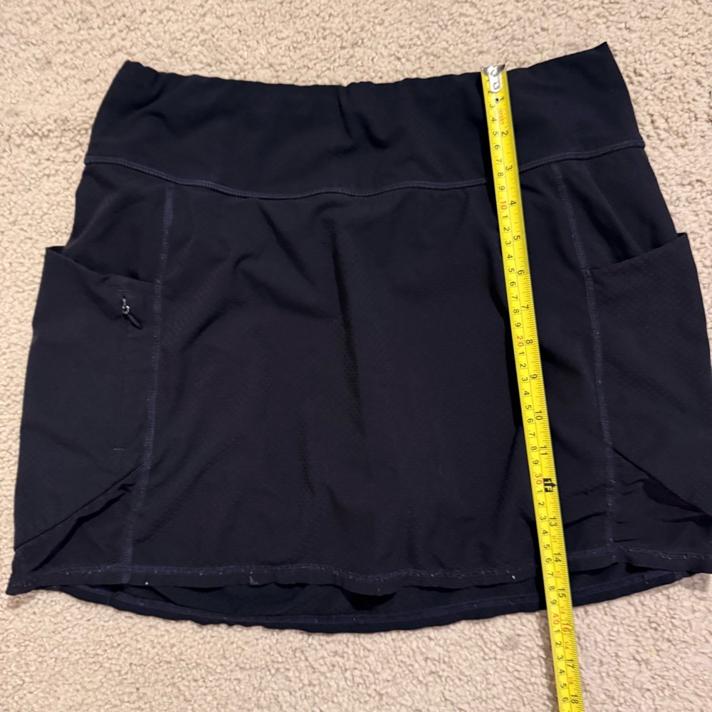 Athleta Black Athletic Skort Skirt Built-In Shorts Pockets Zip Pocket Size Small - Picture 6 of 7